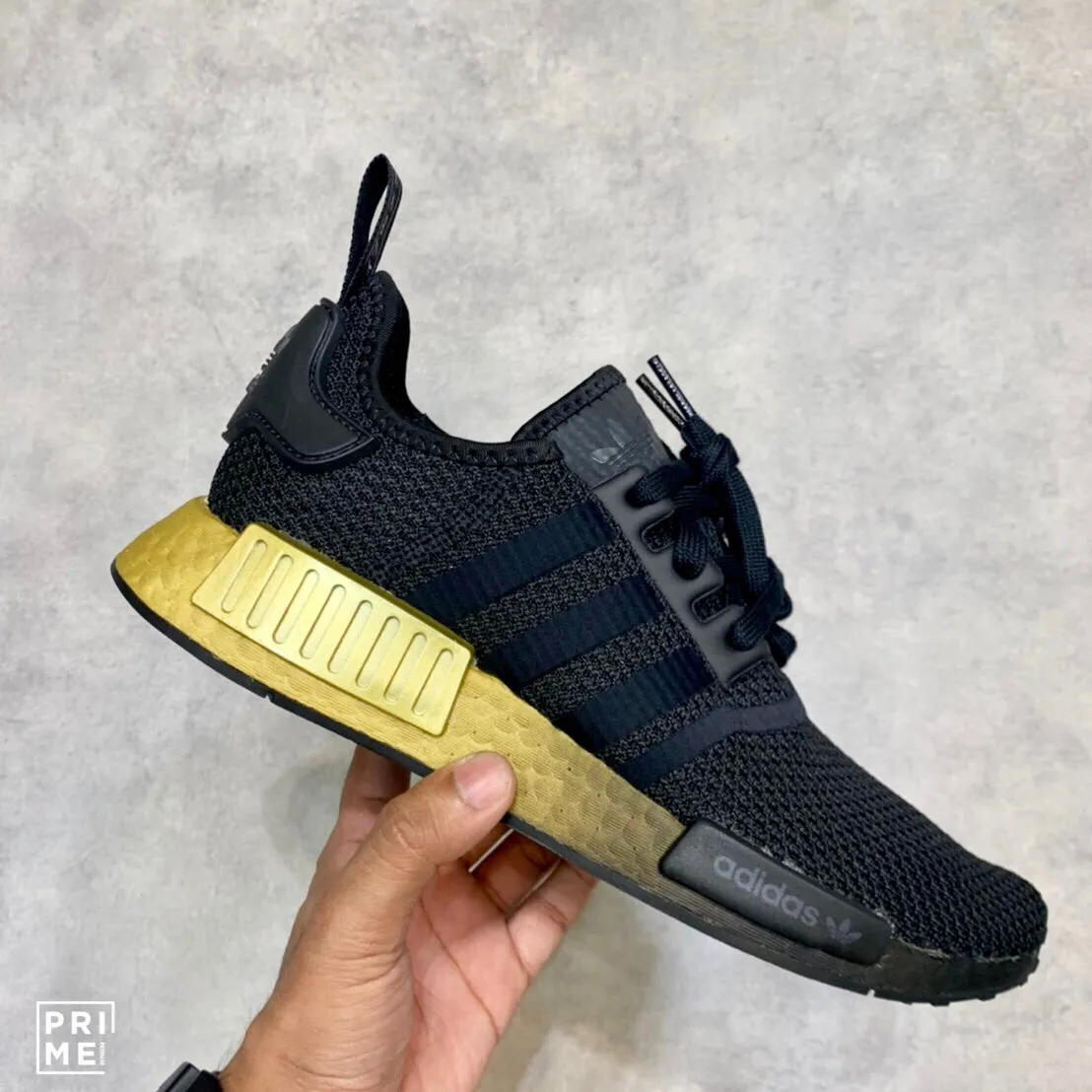 Adidas NMD R1 CORE BLACK / CORE BLACK / CARBON(FU9352)