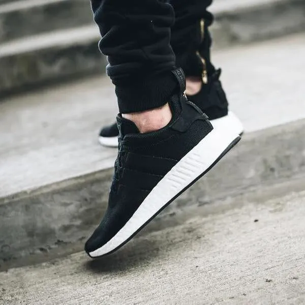 ADIDAS NMD R2 Core Black /Core Black /Core Black (CQ2402)