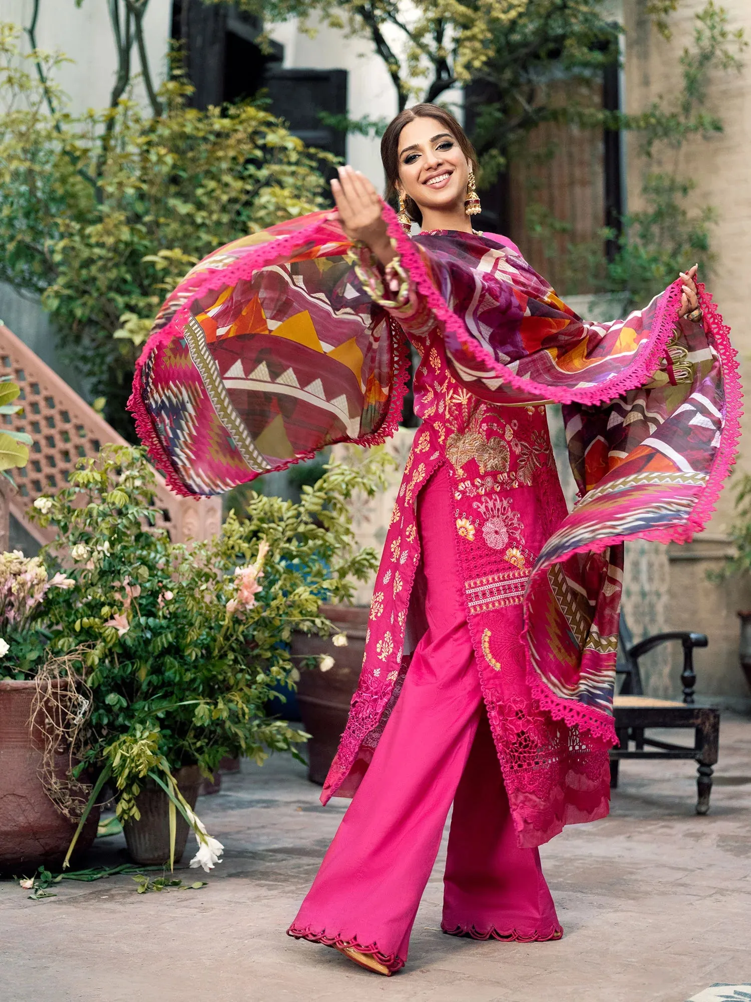 D#04 Maryam Hussain A Floral Dream Luxury Emb Lawn Collection 323