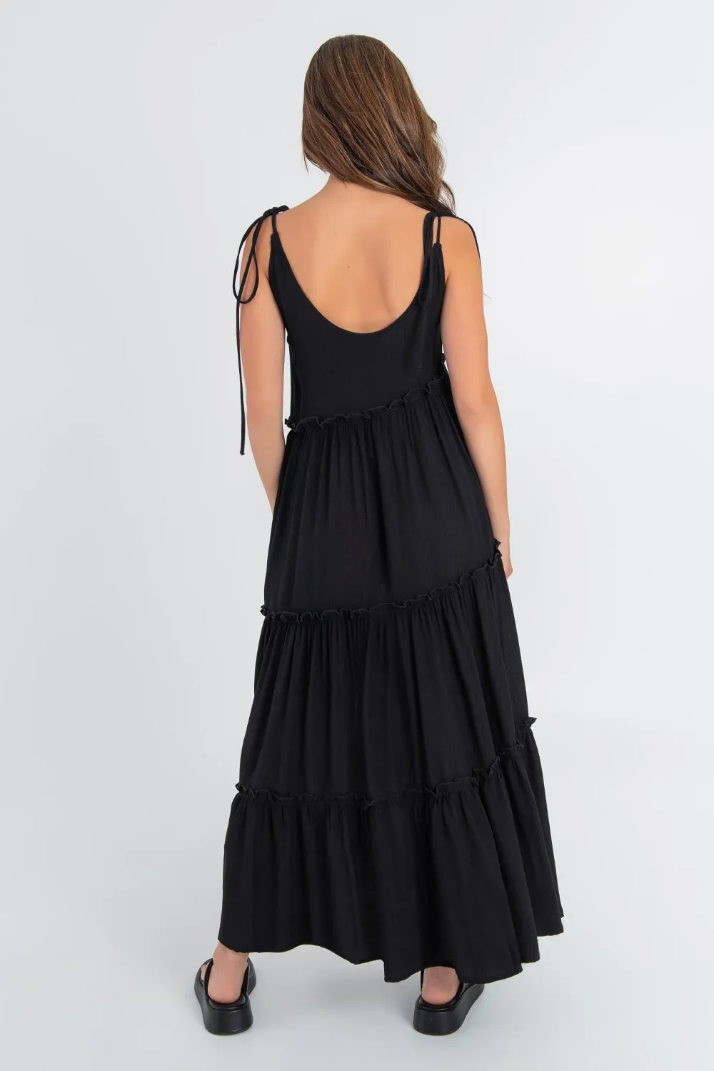 Maxi vestido tirantes con nudo capas olanes