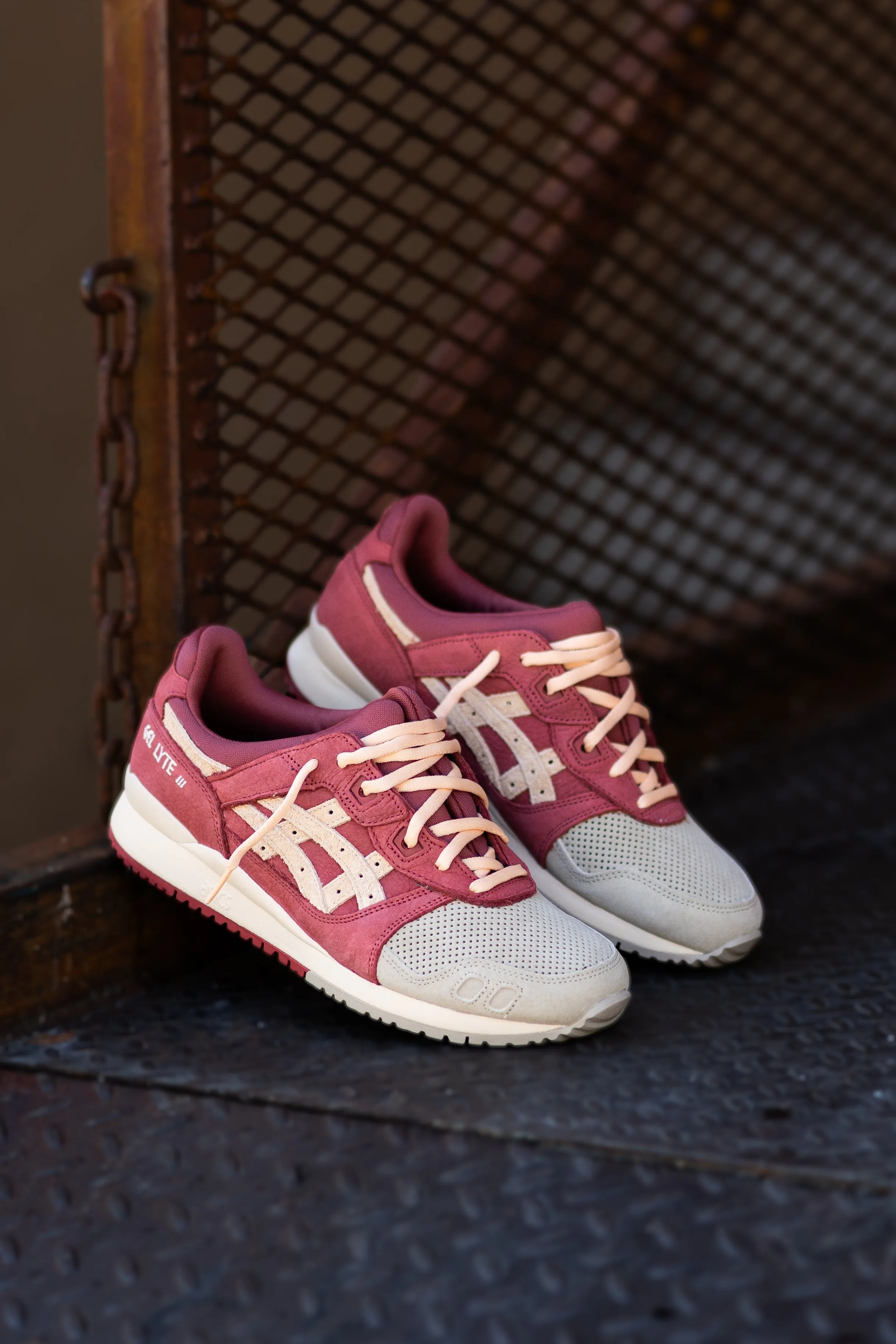 Mens Asics Gel-Lyte III OG (Wood Crepe/Burnt Red) -  1203A345.201