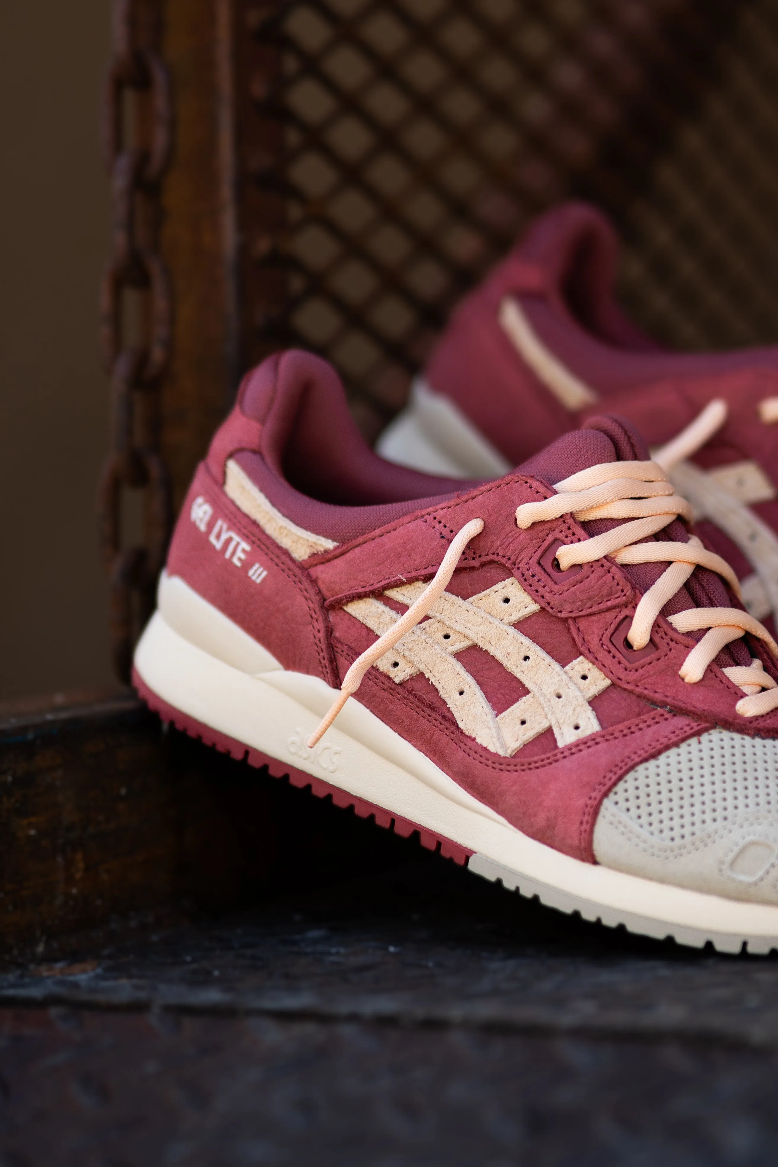 Mens Asics Gel-Lyte III OG (Wood Crepe/Burnt Red) -  1203A345.201