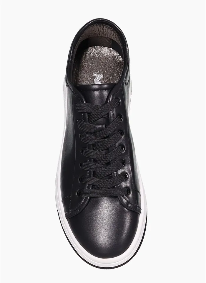 Minx Paris Sneaker