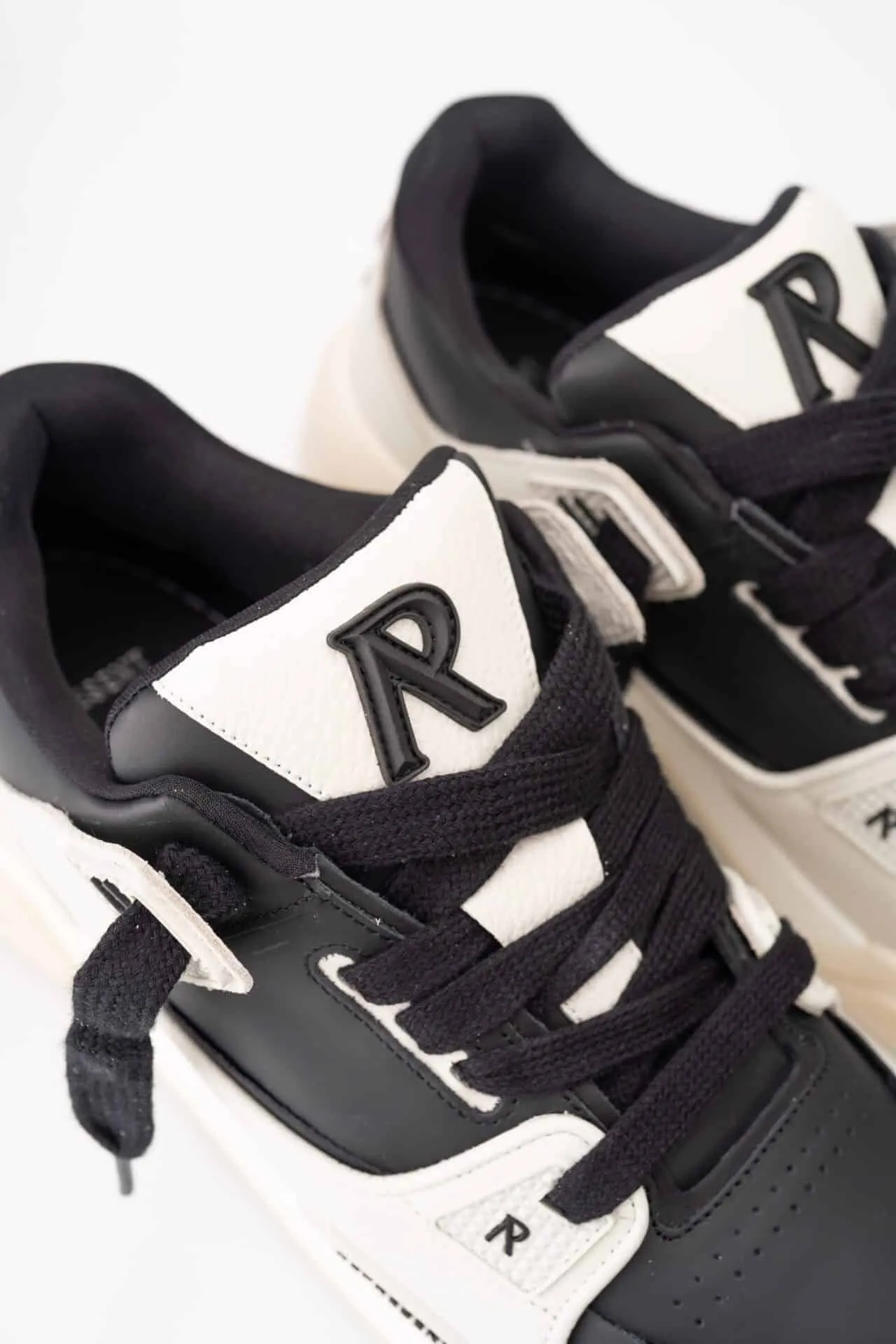 Represent Men’s Studio Sneaker MF9007-438 Vintage White/Black