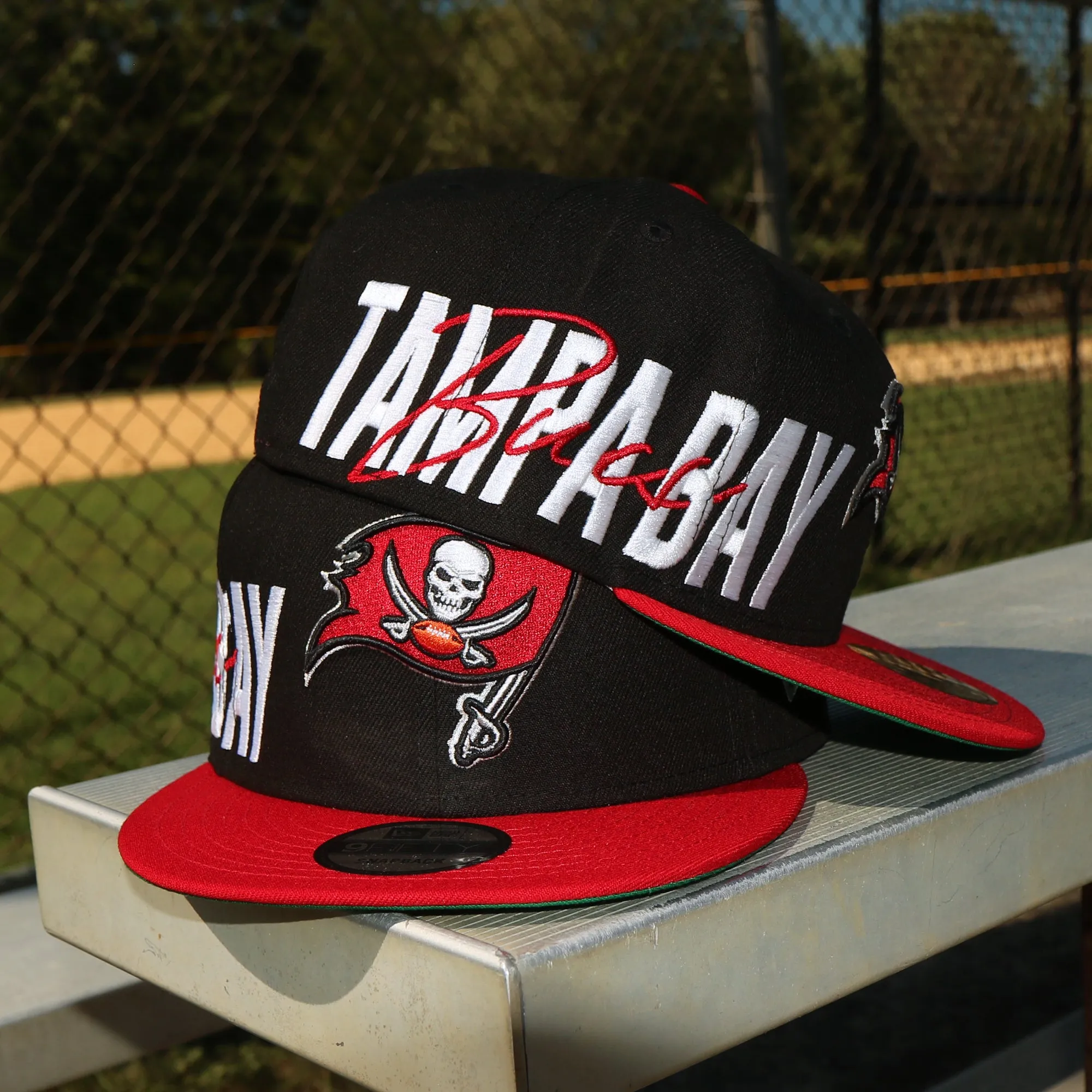 Tampa Bay Buccaneers NFL Side Font Green Bottom 9Fifty Snapback Cap | Black Snap Cap