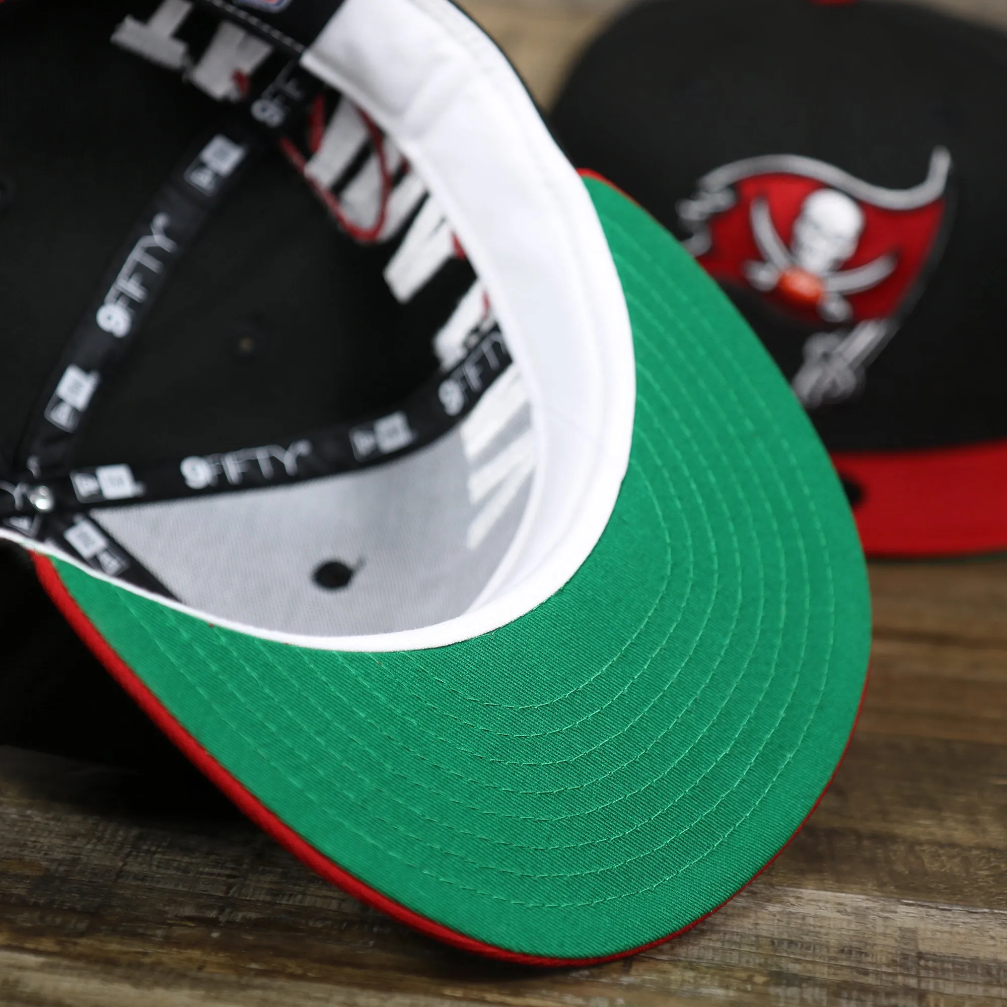 Tampa Bay Buccaneers NFL Side Font Green Bottom 9Fifty Snapback Cap | Black Snap Cap