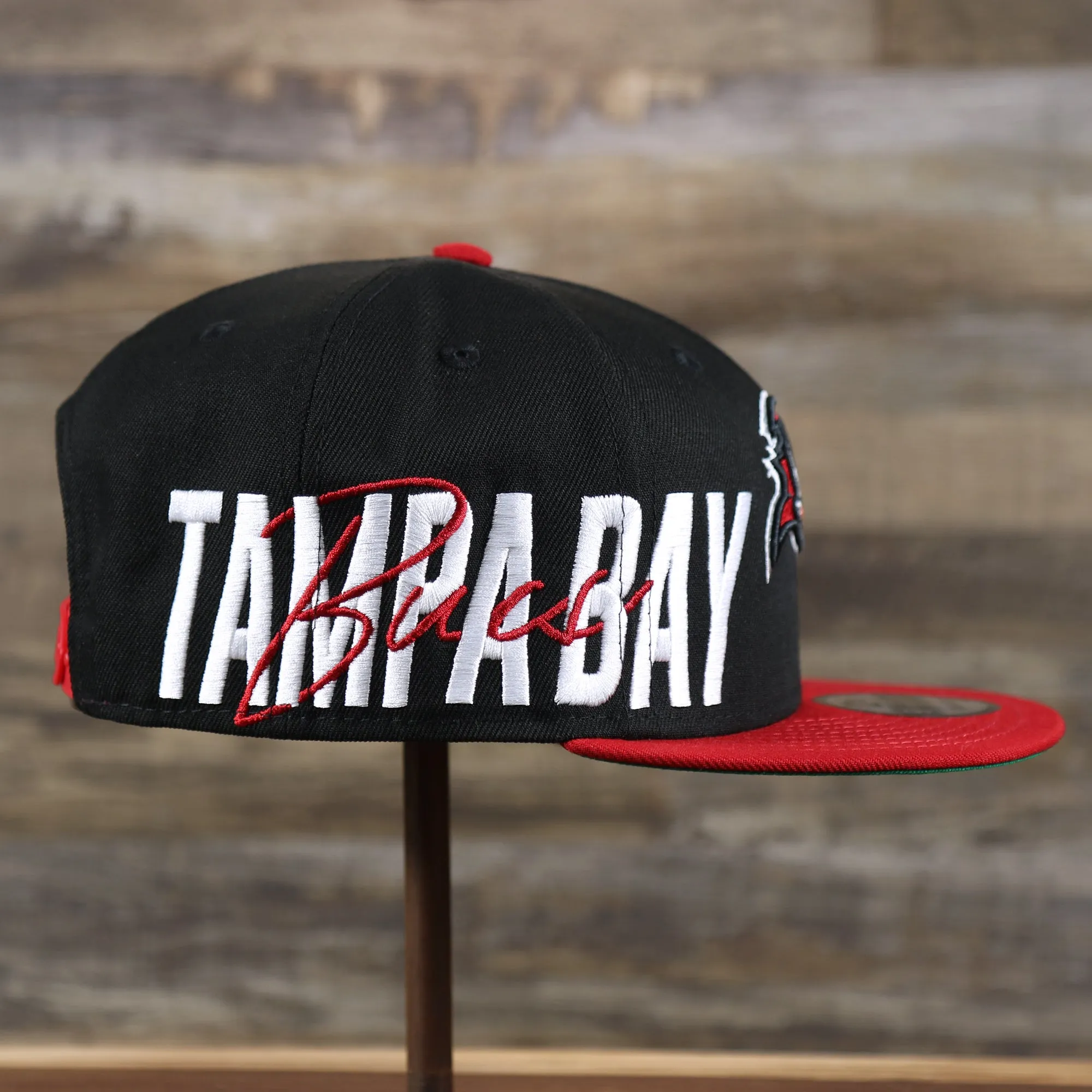 Tampa Bay Buccaneers NFL Side Font Green Bottom 9Fifty Snapback Cap | Black Snap Cap